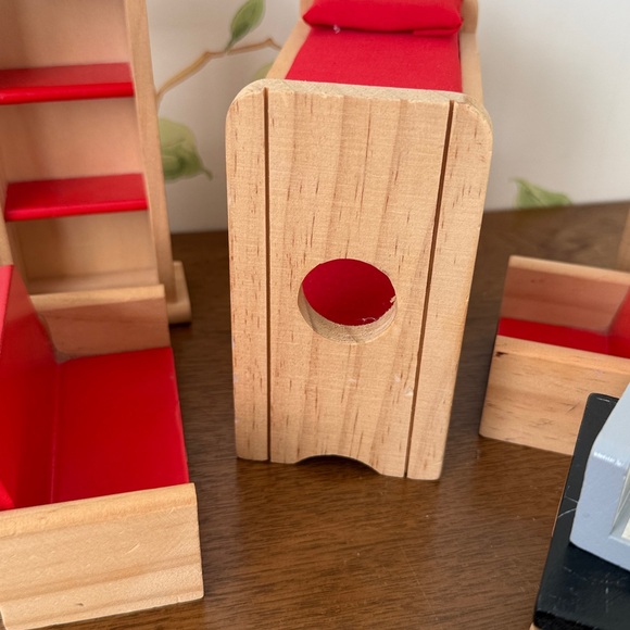 KidKraft Wooden Dollhouse Furniture Lot of 13 - Picture 4 of 11